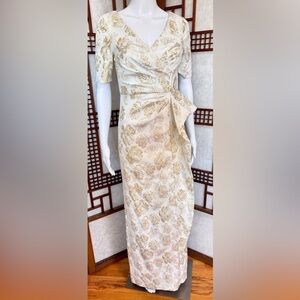 Aidan Mattox by Adrianna Papell Gold Brocade Evening Gown Formal Wedding 0-2